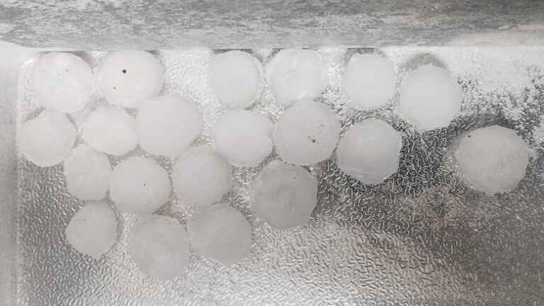 Isotopes Map Hailstones’ Paths Through Clouds