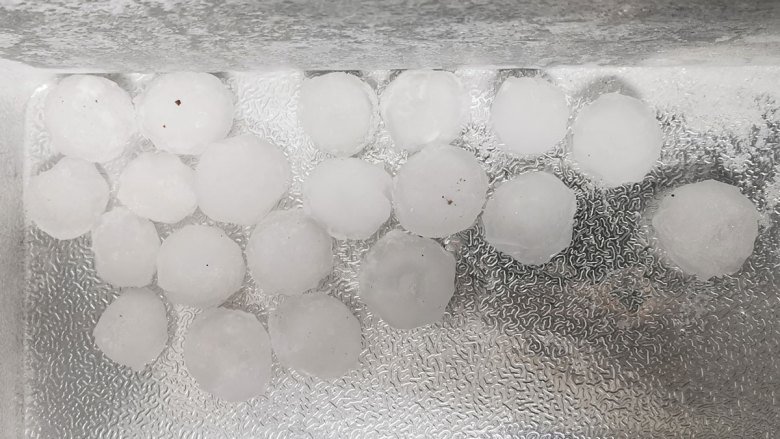 Isotopes Map Hailstones’ Paths Through Clouds