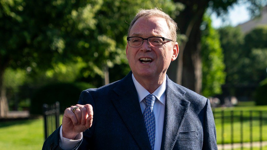 Trump economic adviser on debt downgrade: 'Moody's can do what it wants to'