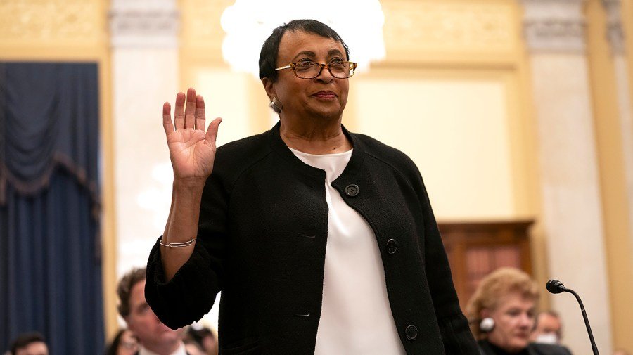 Trump fires Librarian of Congress