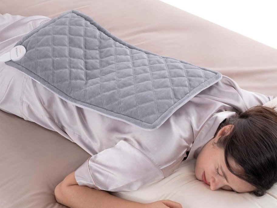 XL Heating Pad Only $13.59 on Amazon (Regularly $29)