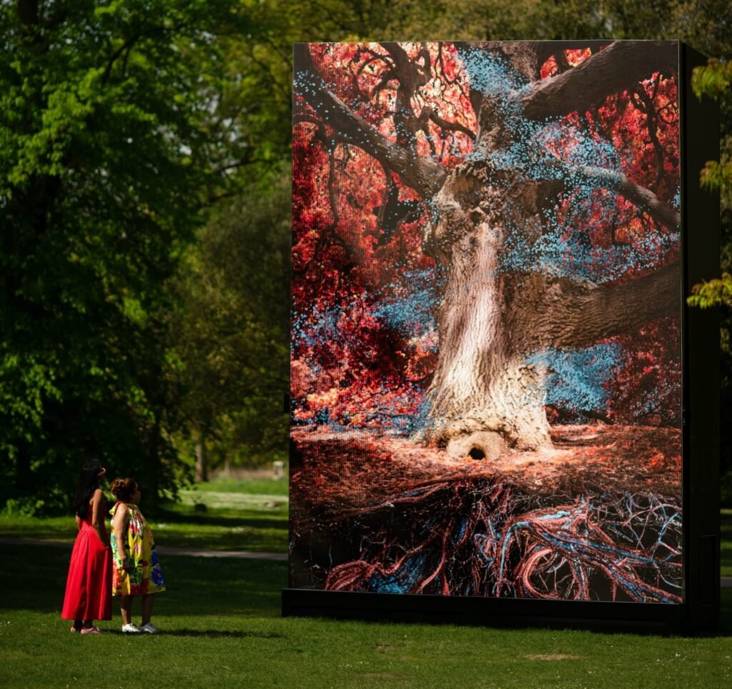 In ‘Of the Oak,’ a Magnificent Tree at Kew Gardens Gets an Immersive ‘Digital Double’