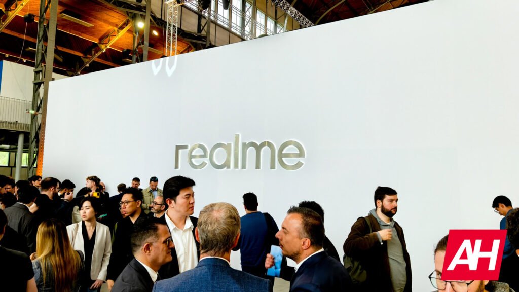 realme’s 10,000mAh Battery Brick Is Coming Sooner Than Your Charger Can Cope