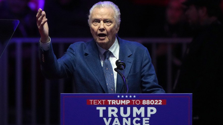 Jon Voight on Trump tariffs: 'He wants us to be the Hollywood of old'