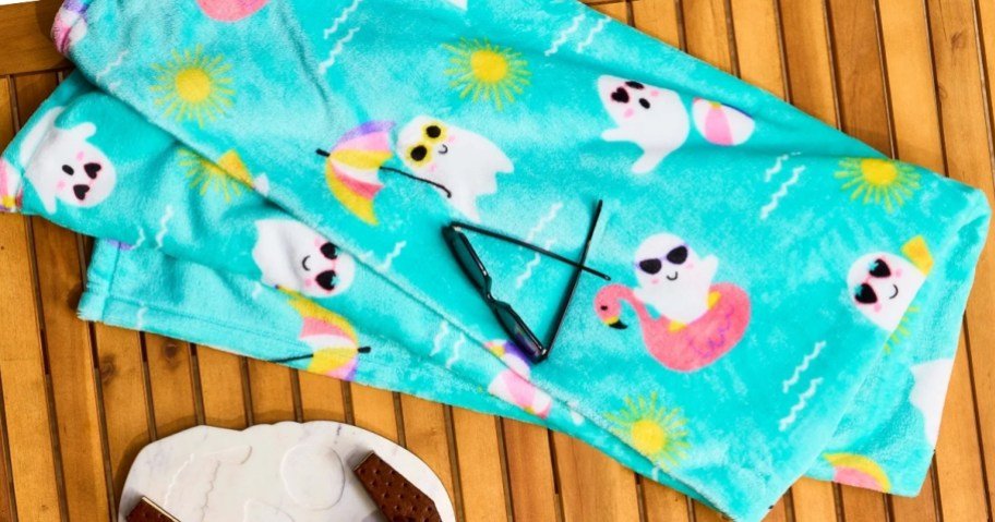 How Cute Are these Spooky Summerween Throw Blankets?!