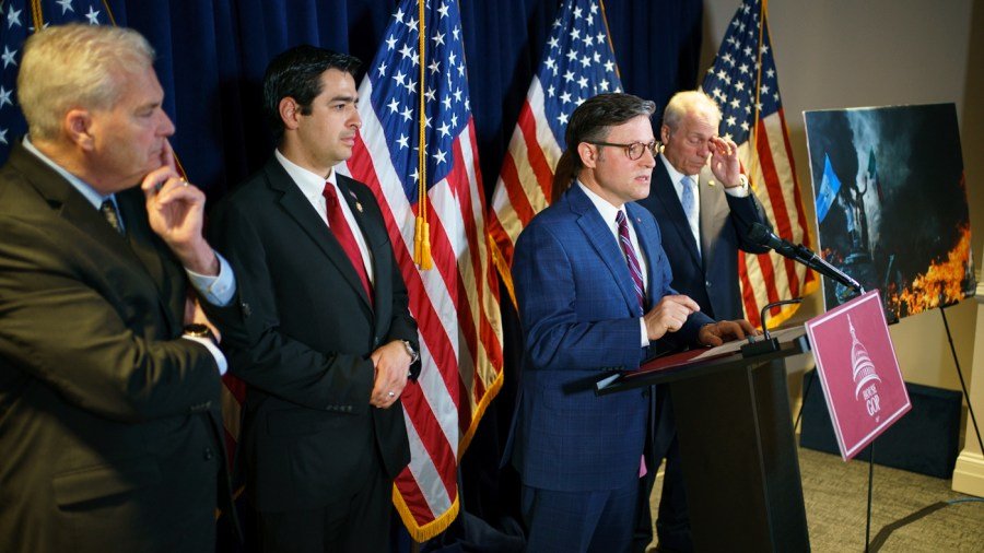 Republicans barrel toward risky vote on DOGE cuts