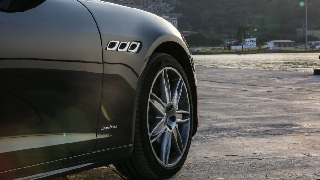 The 2014-2017 Maserati Quattroporte Offers A Ferrari V8 And Italian Styling
