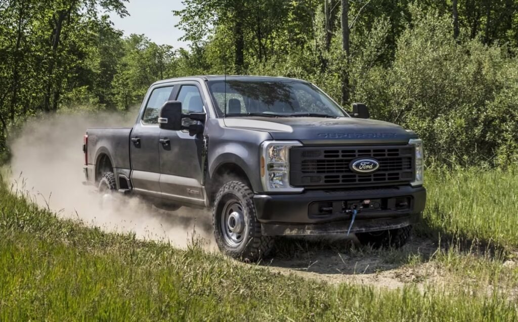 Ford Issues Urgent ‘Do Not Drive’ Warning for 2025 Super Duty Models