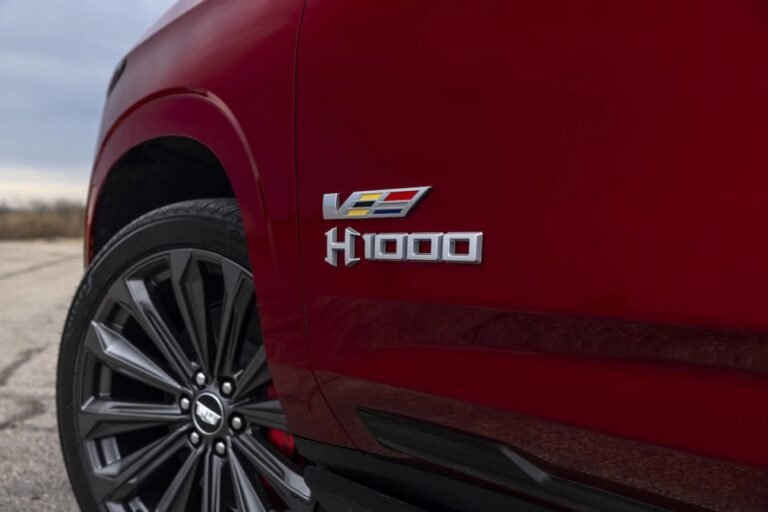 This 1,000-hp Escalade-V Is Hennessey's Loudest Flex Yet