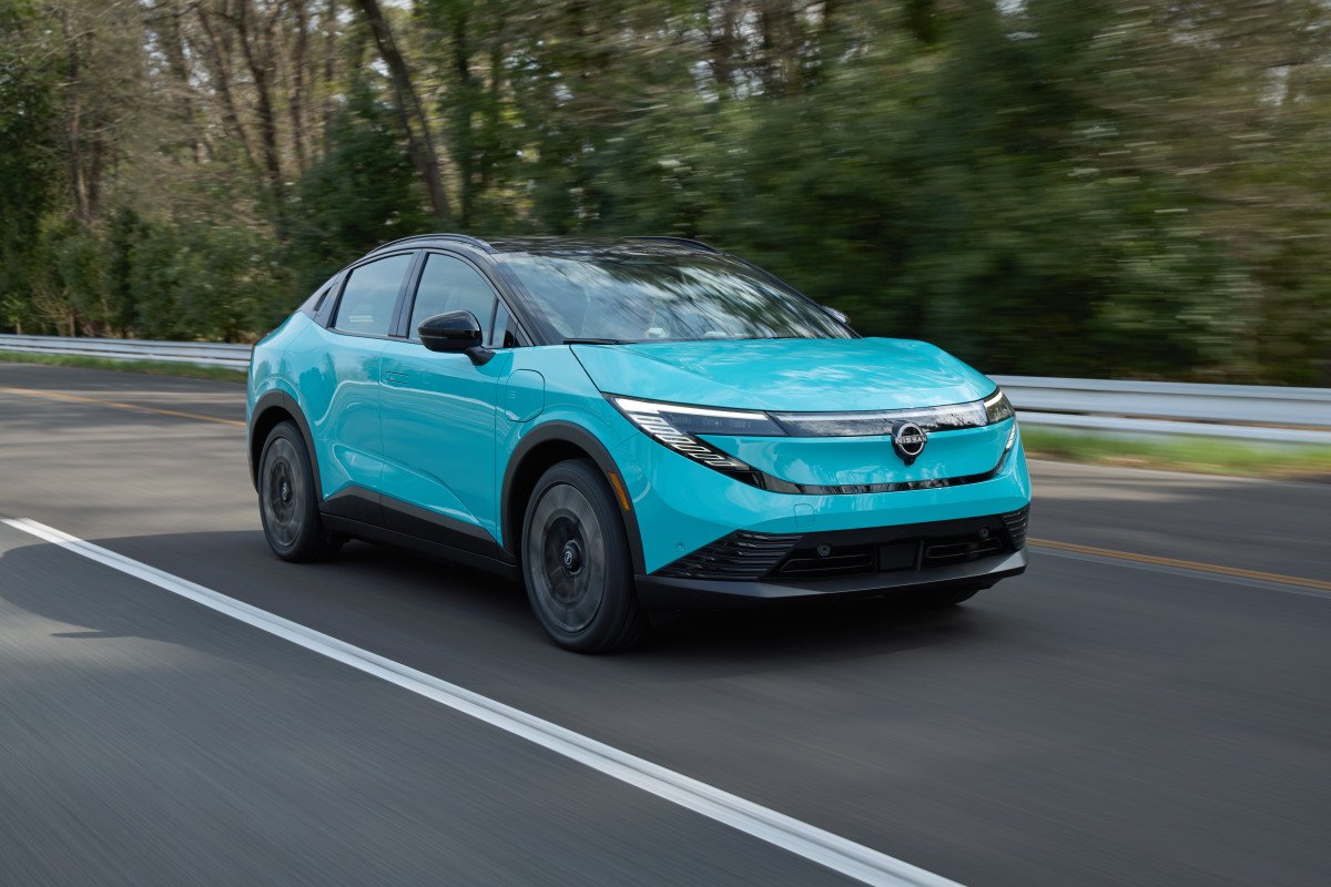 Tesla Isn't Going to Like the All-New Nissan Leaf's Range and Price