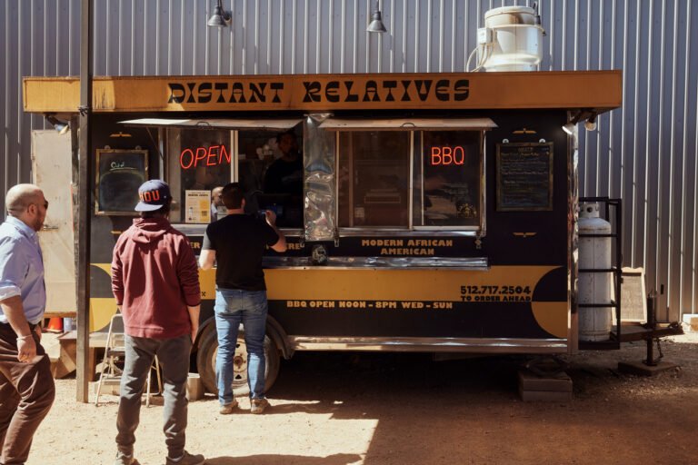 How to Build a Restaurant With No Investors