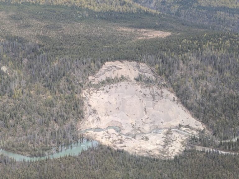 A landslide on the Lakina River in Alaska