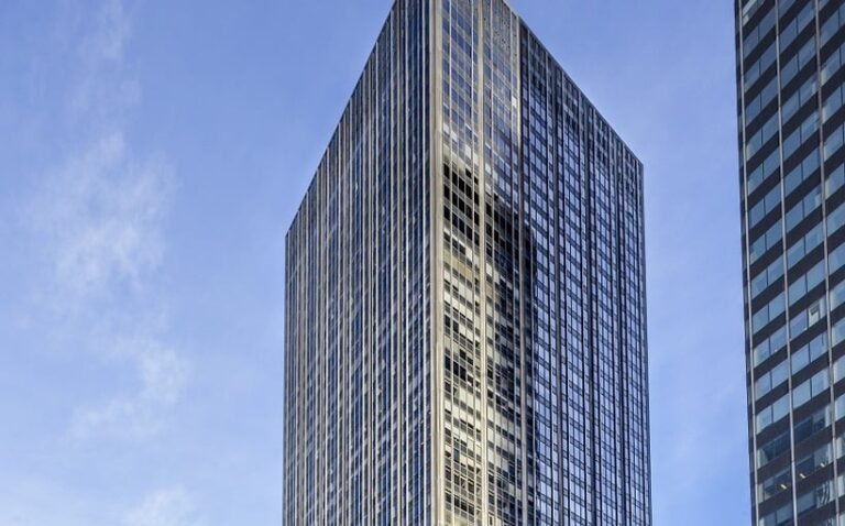 Fisher Brothers Leases Three Pre-builts at 299 Park Ave.