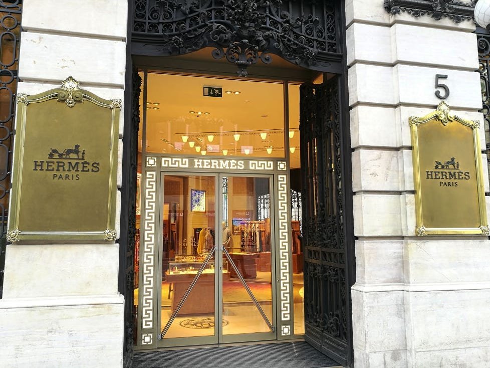 I used to work at Hermès. I saw customers make the same 5 mistakes — especially when trying to get a coveted Birkin.