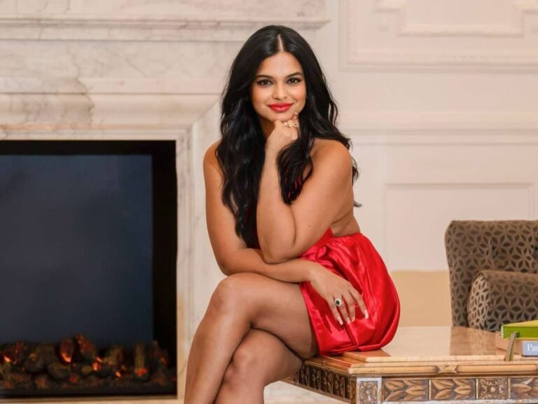 A dating coach realized she couldn't 'do it all' while pregnant and prioritized her health — without sacrificing success