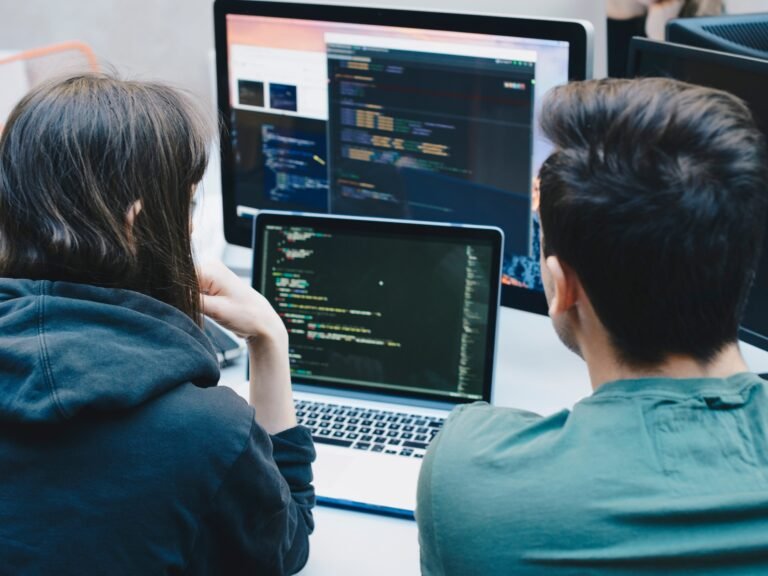 The tech job market is rough for entry-level workers right now. Here's how Gen Z is dodging the downtrend.