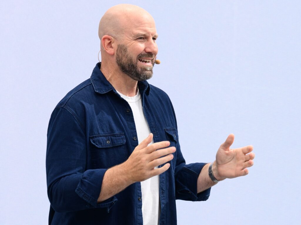 Meta's tech chief says it's time for Silicon Valley to embrace the military again