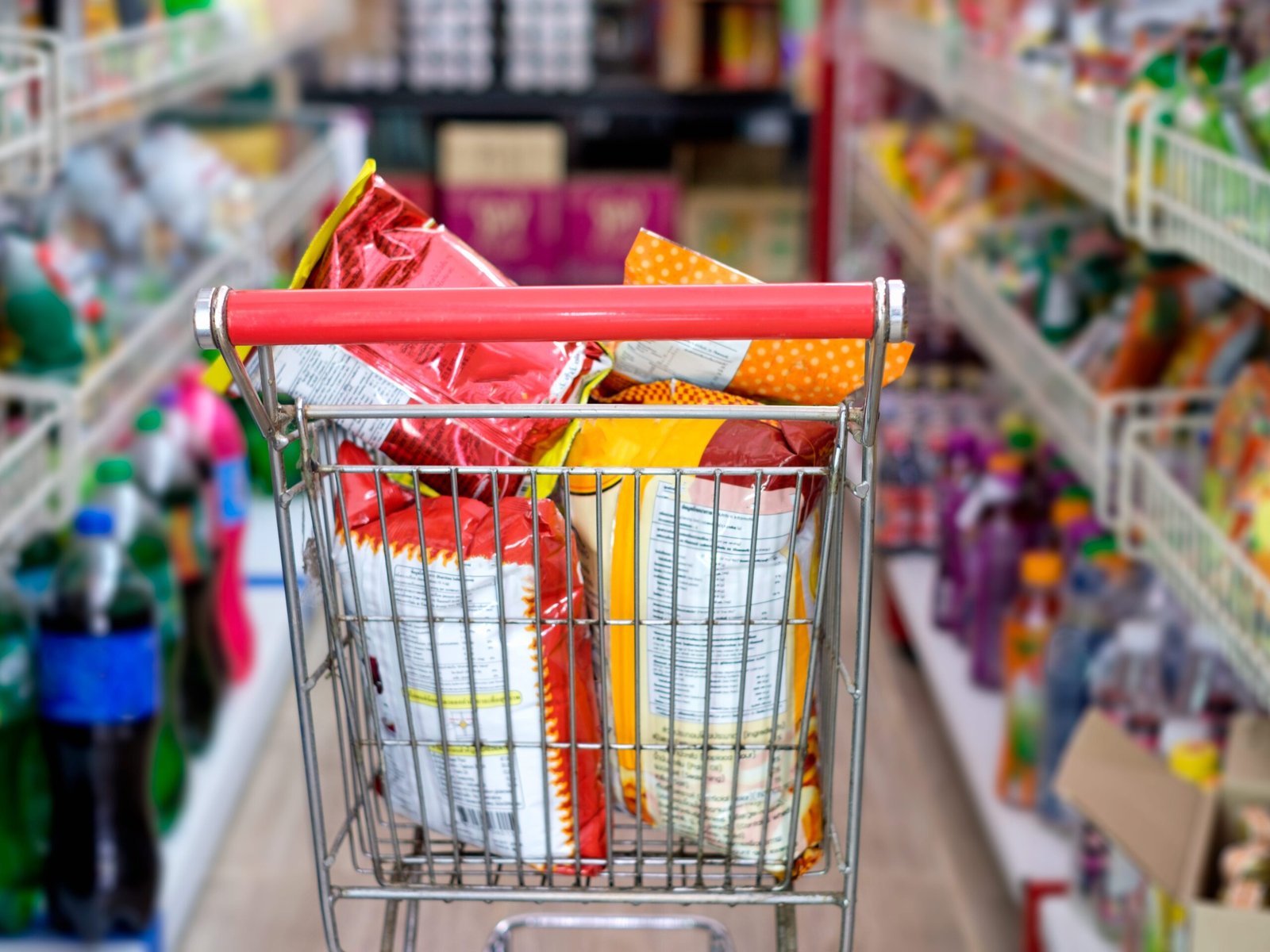 I found a way to put an end to my kids' constant summer snacking. I even get to save tons of money.