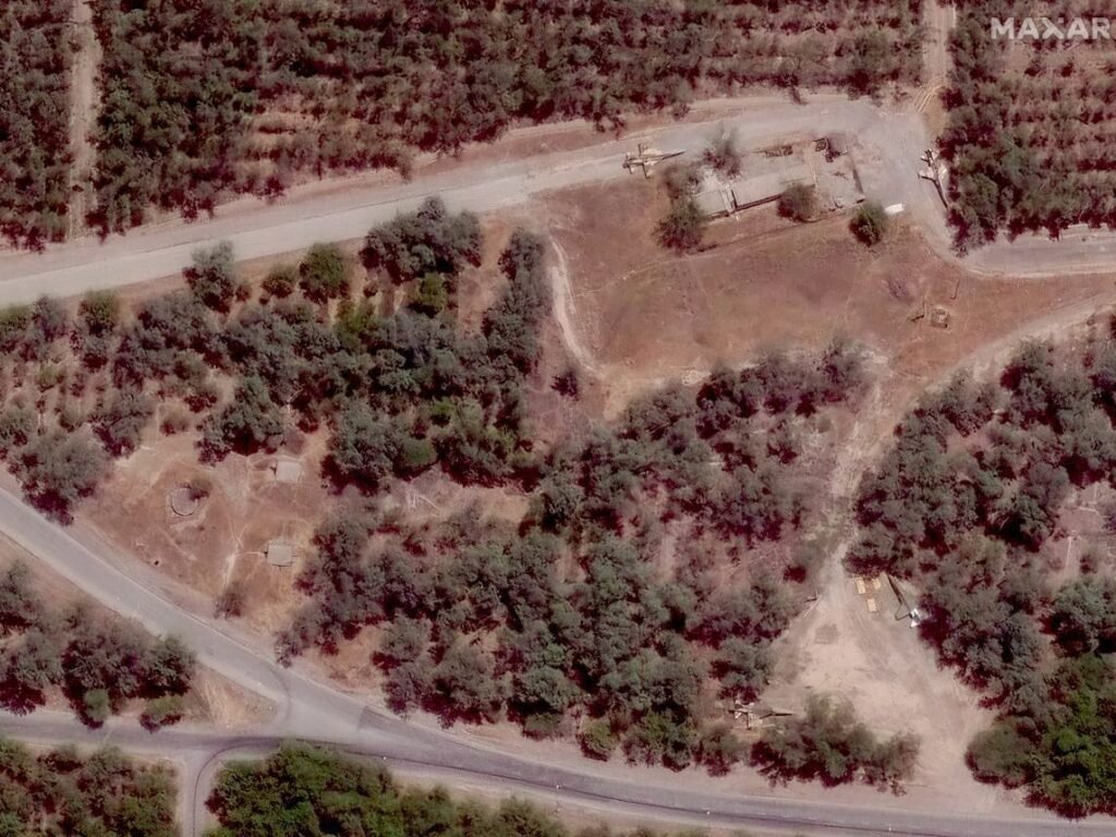 Satellite image captures decades-old US-made F-5 jets at an Iranian airbase, offering a snapshot of Tehran's vintage air force