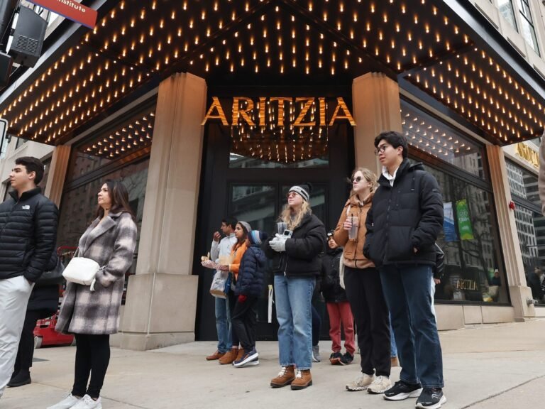 20 of the highest-paid entry-level retail jobs in the US, from ALDI to Aritzia