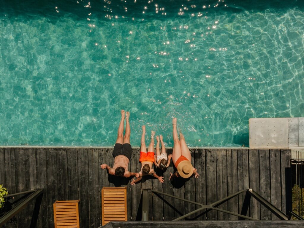 'Vacation guilt' is out. Here's how to actually tune out work and enjoy your PTO.