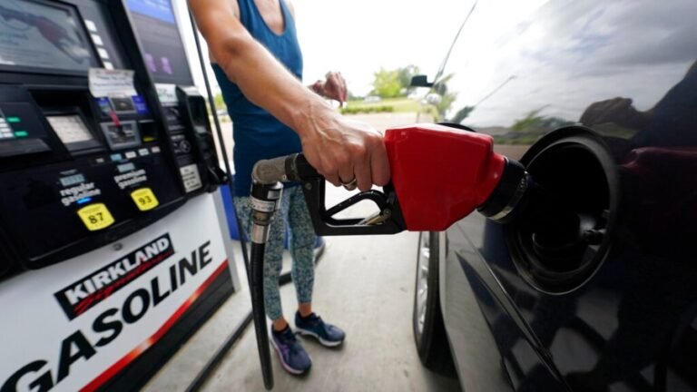 Costco set to open first stand-alone gas station