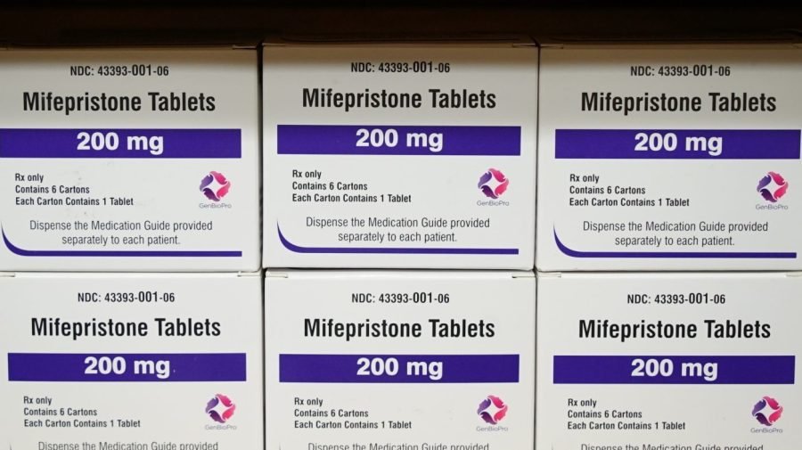 Blue states call on FDA to expand abortion pill access