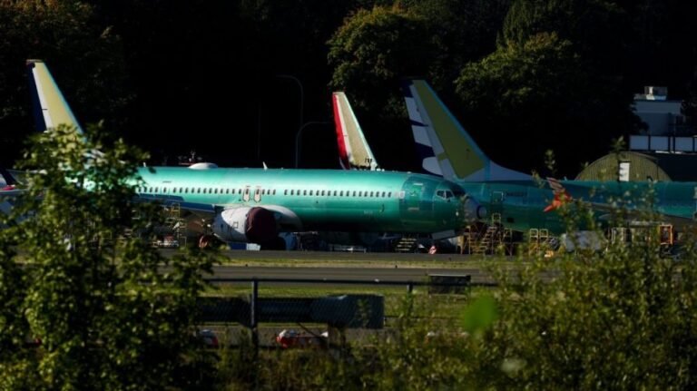 NTSB recommends quick modifications to 737 Max engines
