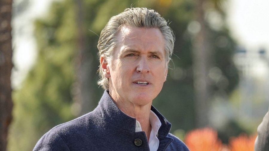 Vance, Newsom spar over L.A.: 'Do your job'