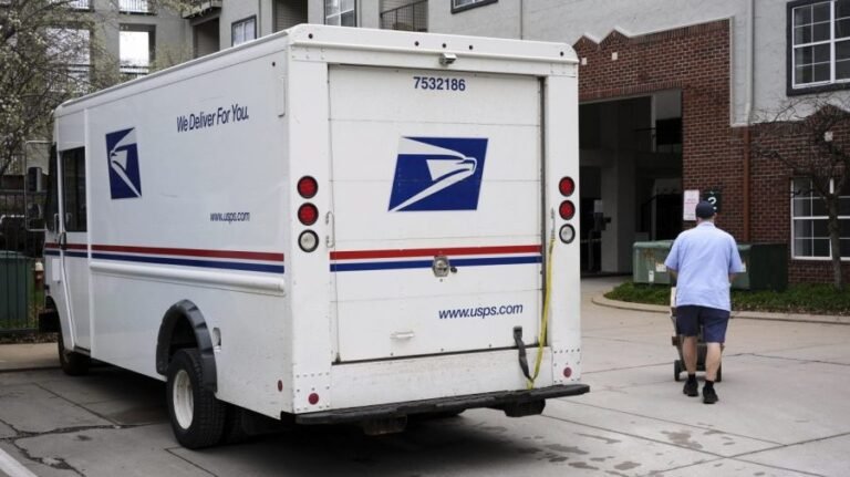 Dems question Trump's use of Postal Inspectors