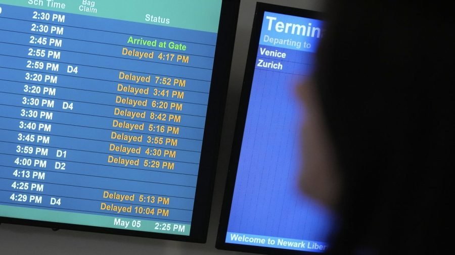 FAA to restrict Newark flights through December following outage turmoil