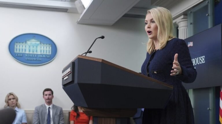 White House holds briefing amid immigration protests, US-China trade deal