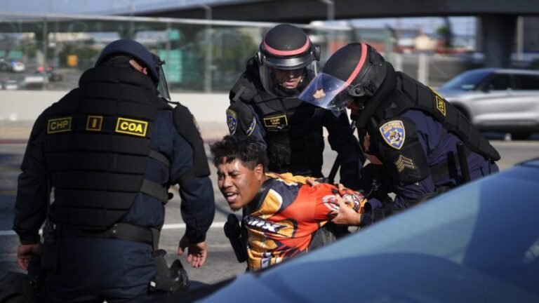 Press group sues LAPD, city over actions during anti-ICE protests