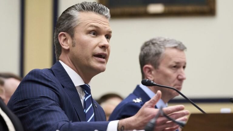 Democrat tears into 'embarrassment' Hegseth: 'Get the hell out'