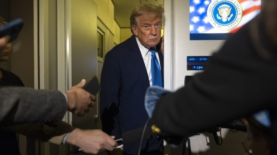 ICE officials told to resume raids on hotels, restaurants, and farms