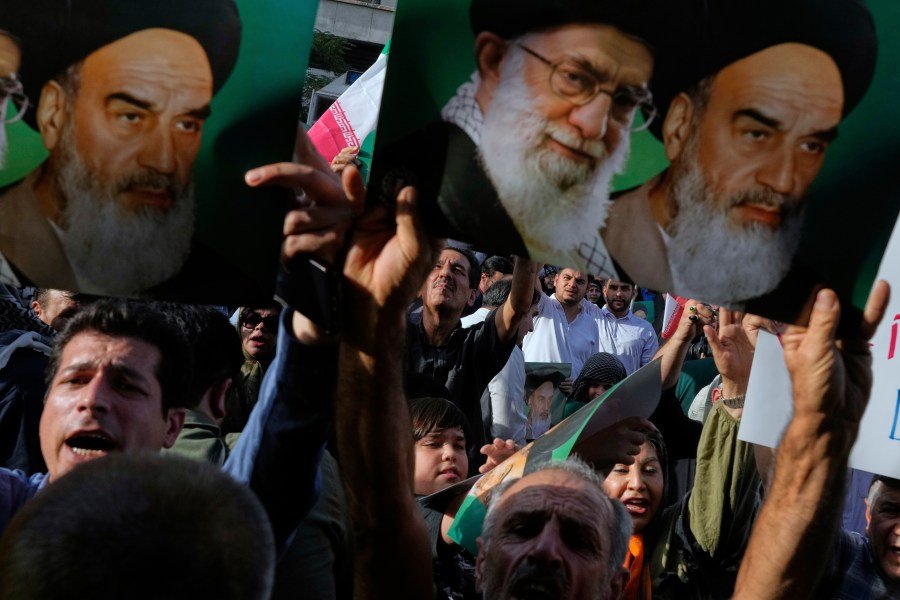 Israel warns residents of Tehran to evacuate