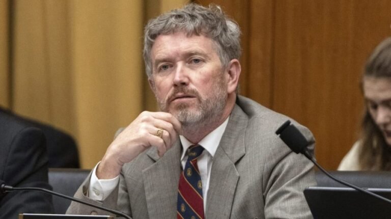 Will Congress ever stand up to the president on war powers?