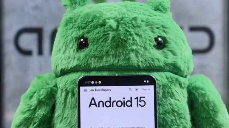 It’s raining swag! You can redeem your Play Points for a new Android plushie and more