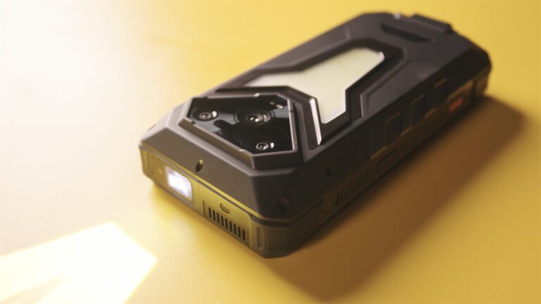 Hands-On With the Ulefone Armor 34 Pro: Projector Power in Your Pocket