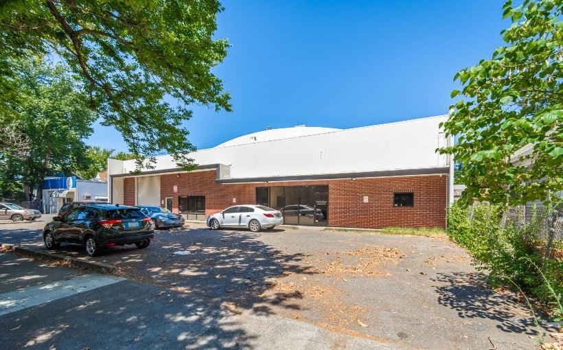 Sacramento Flex Building Sells to Owner-User
