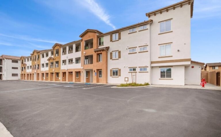 JLL Arranges Acquisition Loan for Fontana Apartment Portfolio