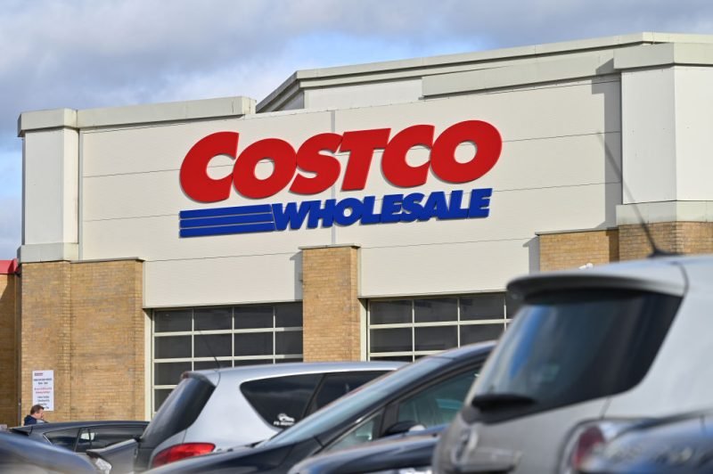 Costco accused of selling 'knockoffs' of popular athleisure brand's clothes: lawsuit