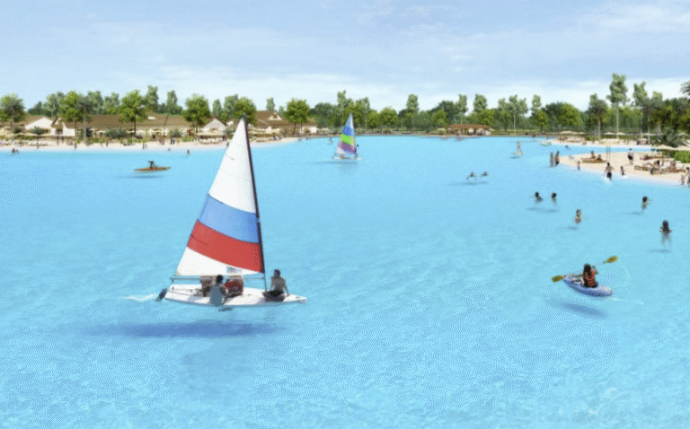 Crystal Lagoon Opens at Katy Development