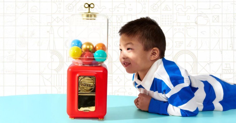 FAO Schwarz Toy Vending Machine Only $14.99 on Target.com – Includes 12 Mystery Toys!