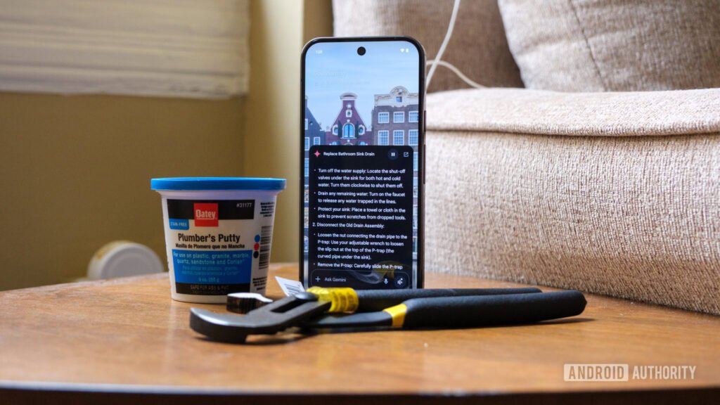 Gemini could soon rival ChatGPT with its new privacy feature (APK teardown)