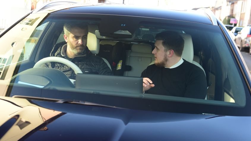 Conversation killer: half of drivers admit small talk is becoming a big distraction