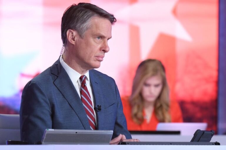 ABC News suspends Terry Moran over post calling Trump a 'world-class hater'