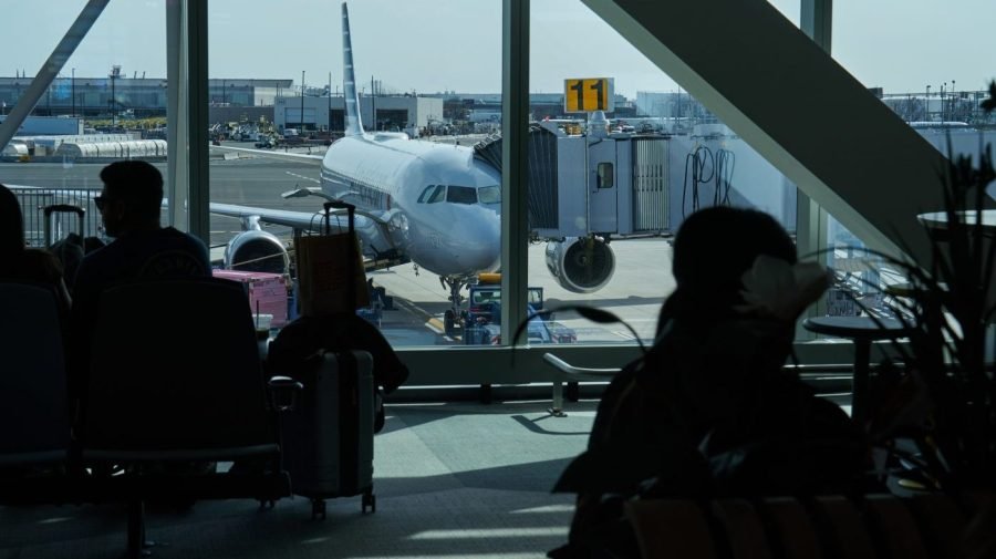 Police at Newark airport rescue 2-year-old from luggage system, X-ray machine