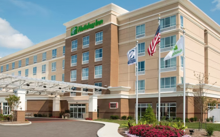 Mag Mile Capital Secures Financing for Holiday Inn Indianapolis Airport