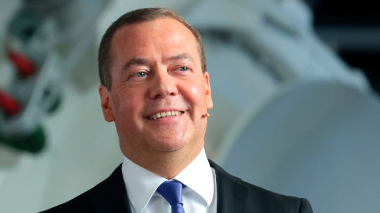 Trump rips Russia's Medvedev over nuclear remarks